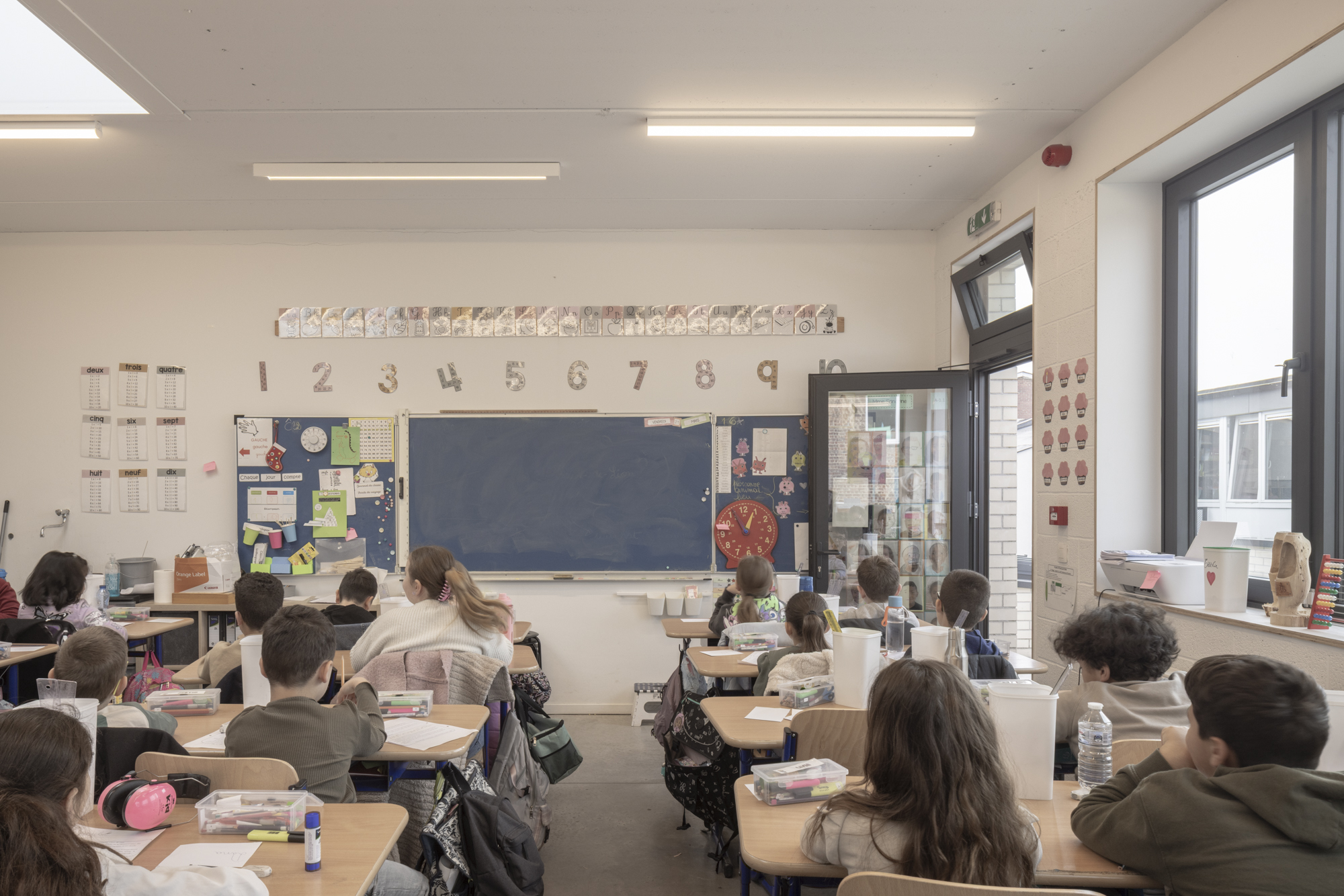 Intérieur extension école classe
